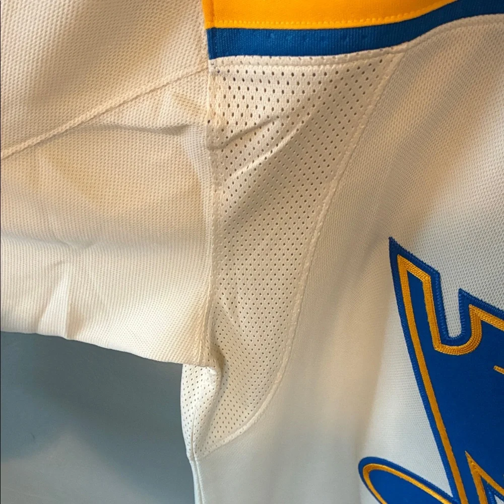 Adidas Men’s Official NHL STL Blue Cream Gold Hockey Jersey 50 NWT